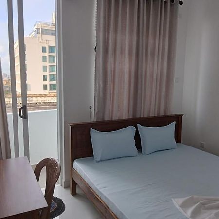 Para Inn Residence Dehiwala-Mount Lavinia Bagian luar foto