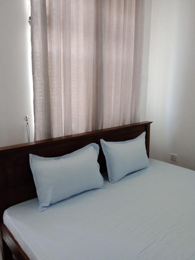 Para Inn Residence Dehiwala-Mount Lavinia Bagian luar foto