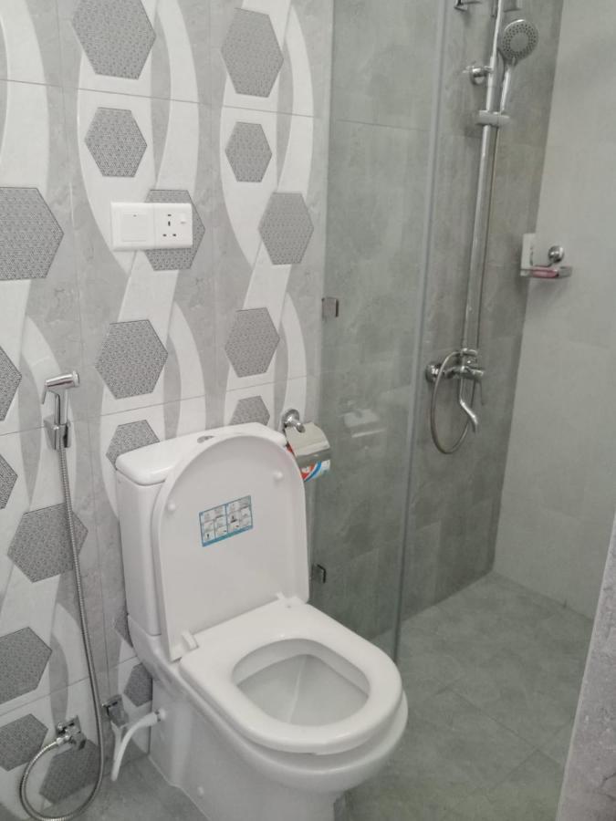 Para Inn Residence Dehiwala-Mount Lavinia Bagian luar foto
