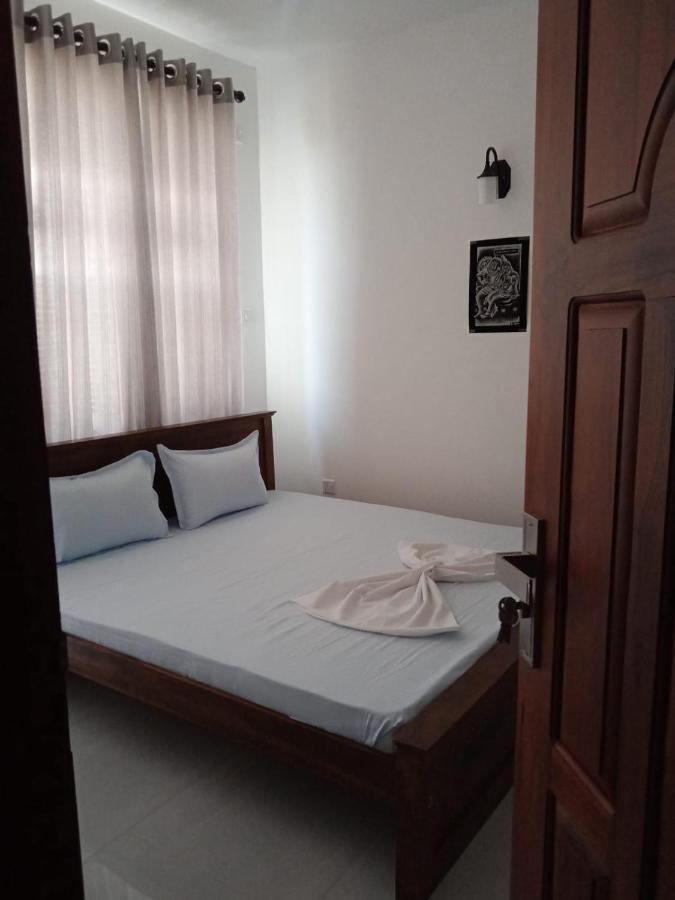 Para Inn Residence Dehiwala-Mount Lavinia Bagian luar foto